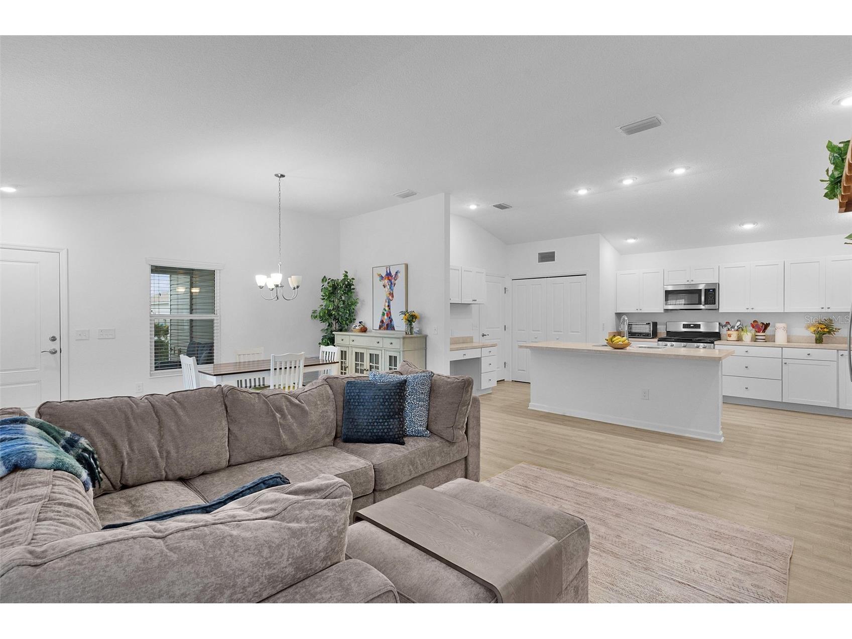 842 Spring Avenue The Villages FL 34762 OM716535 image9
