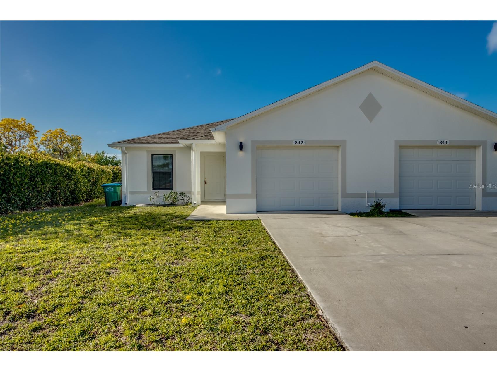 842/844 SW 39th Terrace Cape Coral FL 33914 C7524390 image1