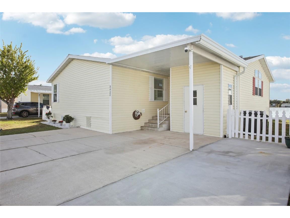 8420 Fantasia Park Way Riverview FL 33578 - LAKE FANTASIA W7880717 image4