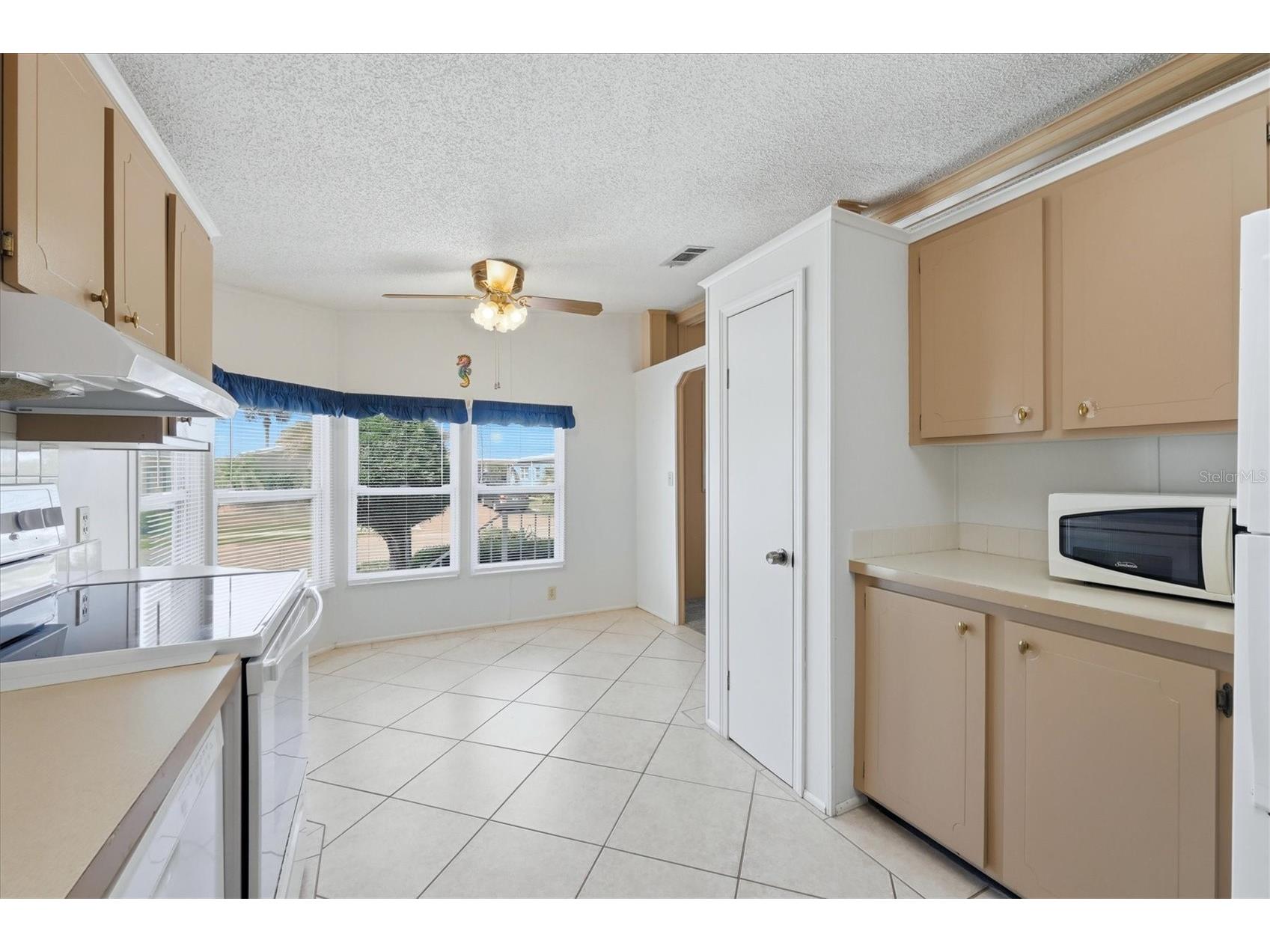 8420 Imperial Circle Palmetto FL 34221 A4689730 image5