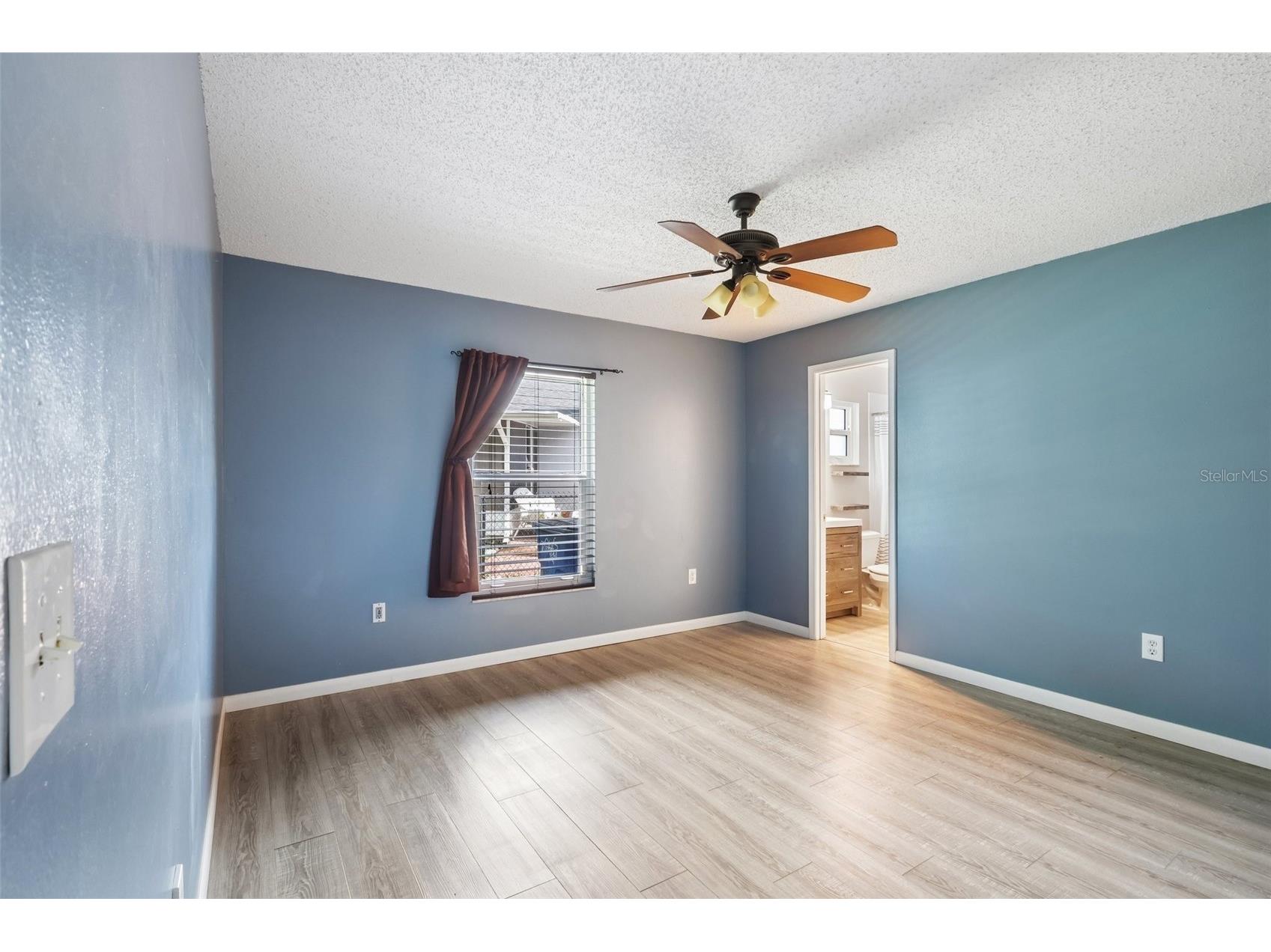 8420 N River Dune Street Tampa FL 33617 TB8523646 image11