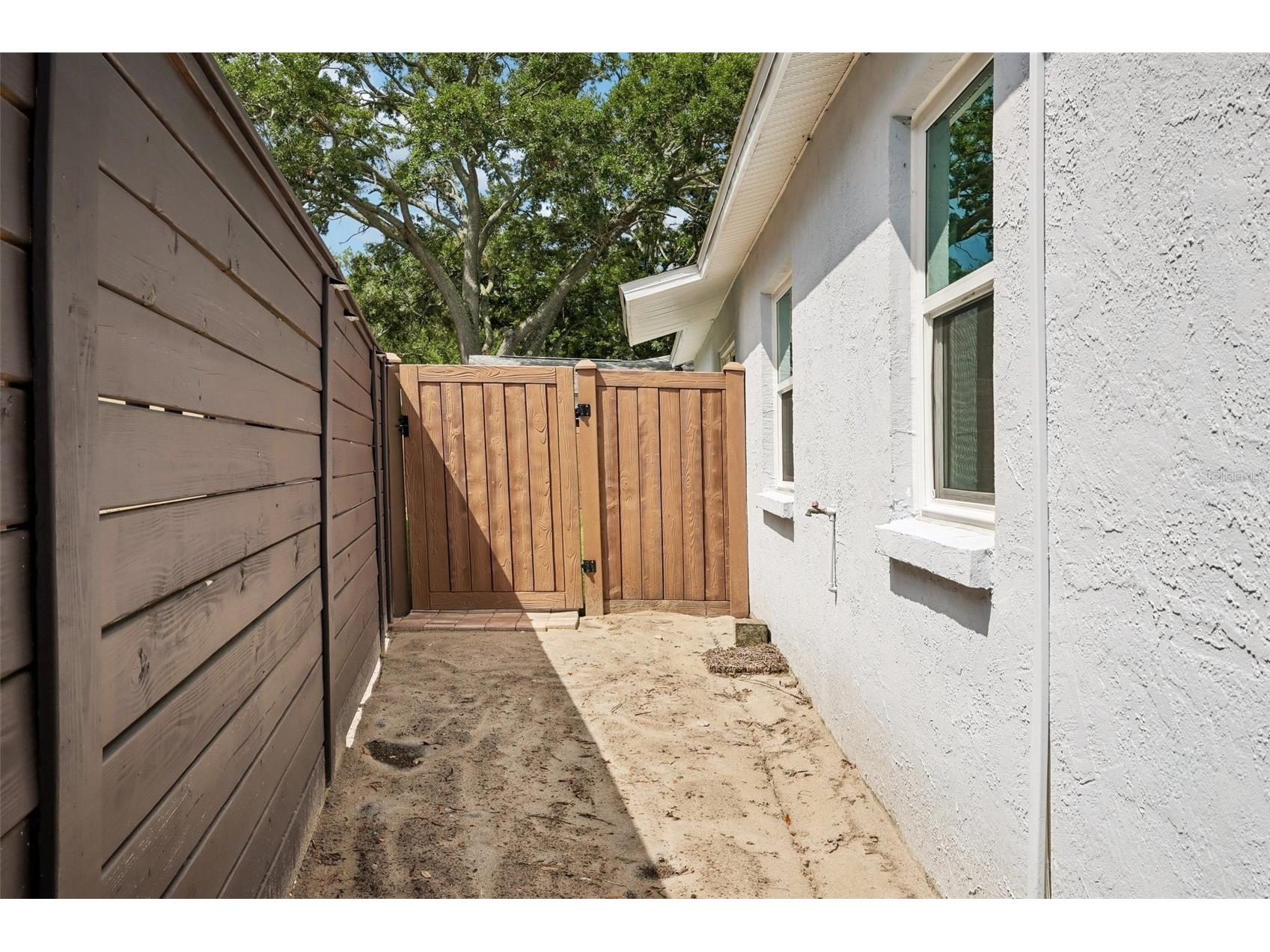8420 N River Dune Street Tampa FL 33617 TB8523646 image18
