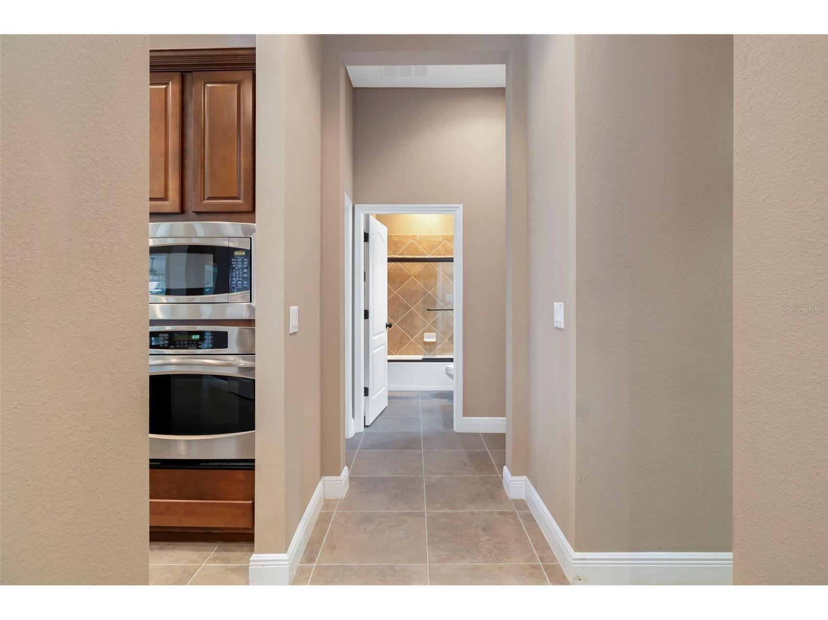 8420 Webber Road Sarasota FL 34240 A4700038 image75
