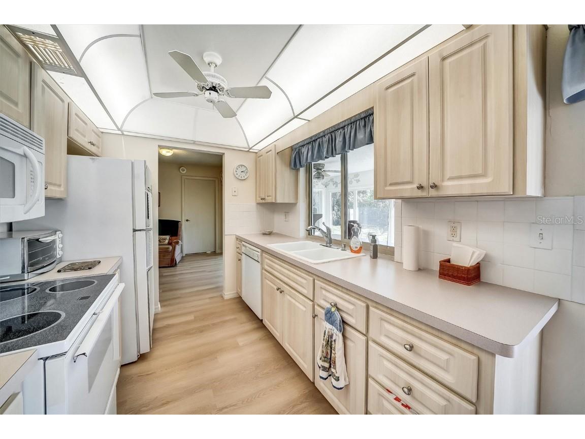 8420 Winding Wood Drive Port Richey FL 34668 W7873121 image16