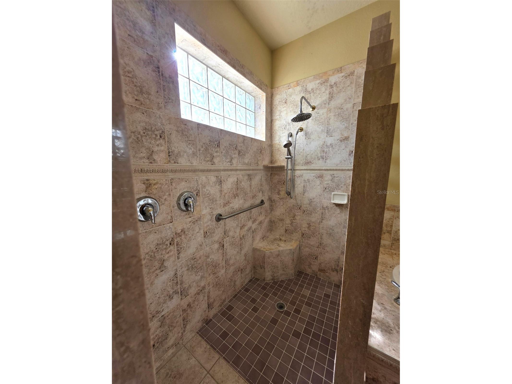 8421 Charleston Drive Weeki Wachee FL 34613 W7883955 image27