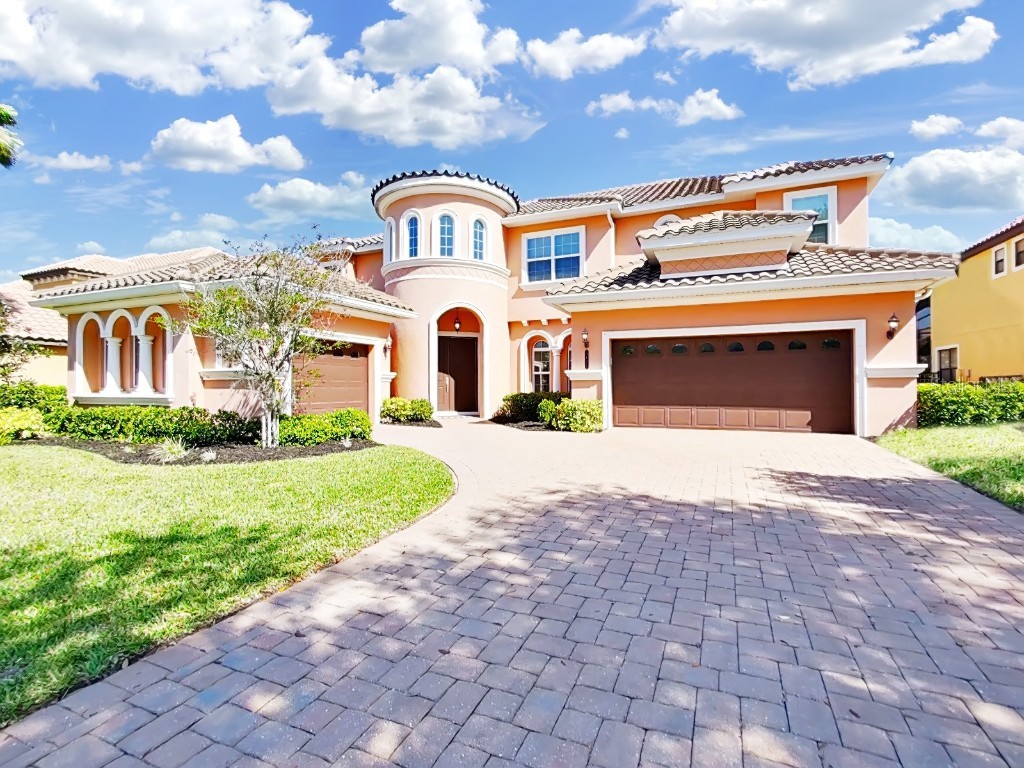 8421 Dunham Station Drive Tampa FL 33647 U8198886 image1