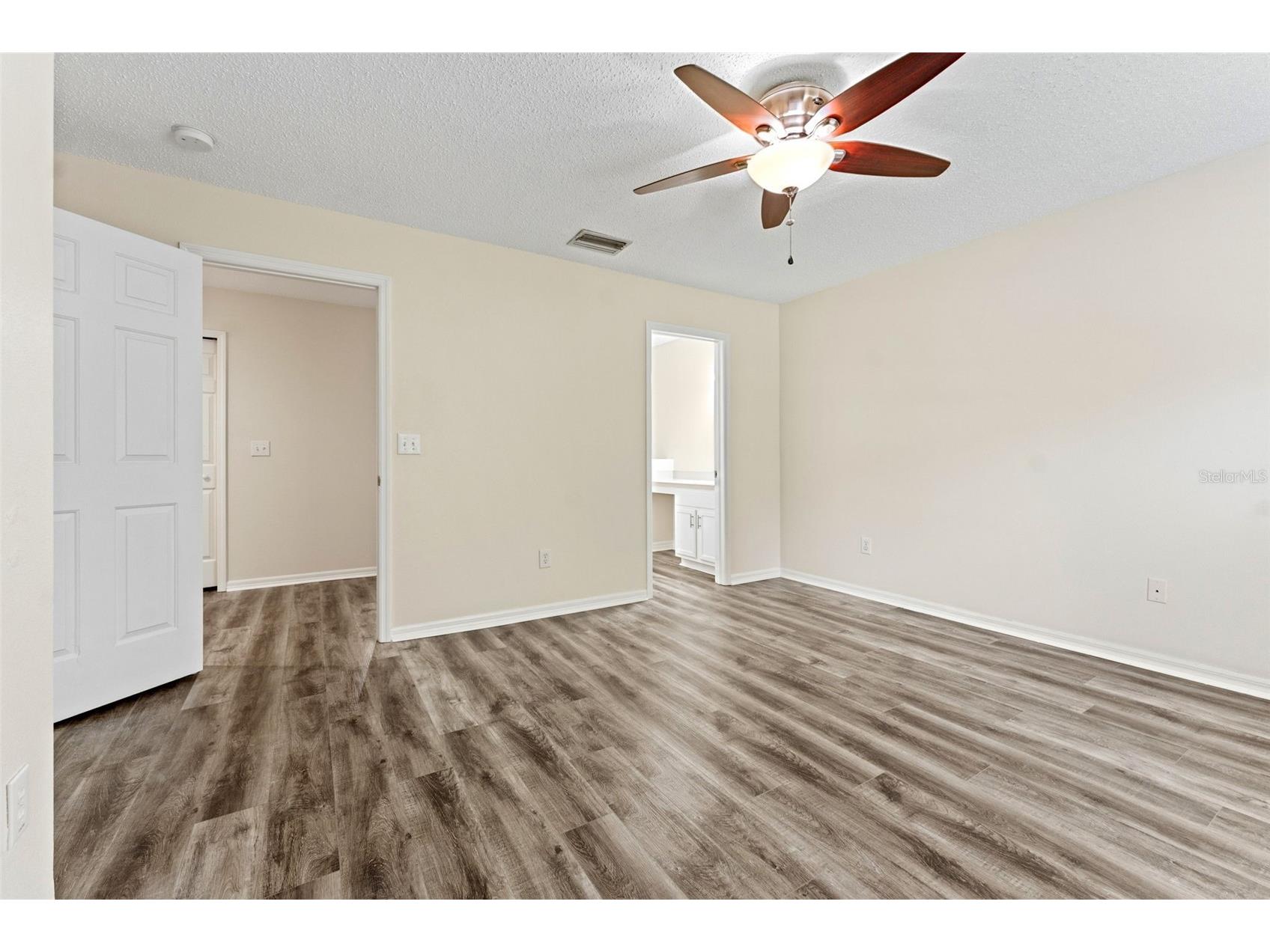 8421 Edgewater Place Boulevard Tampa FL 33615 TB8507628 image14