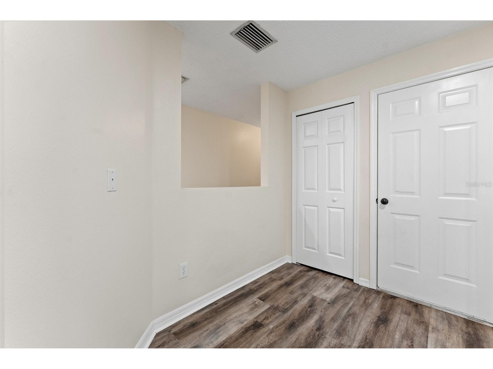 8421 Edgewater Place Boulevard Tampa FL 33615 TB8507628 image8