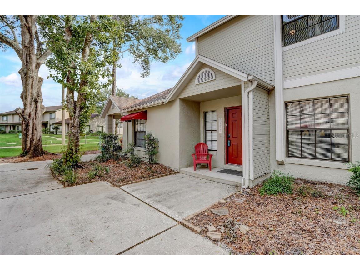 8421 Laurelon Place #2 Temple Terrace FL 33637 T3489366 image1