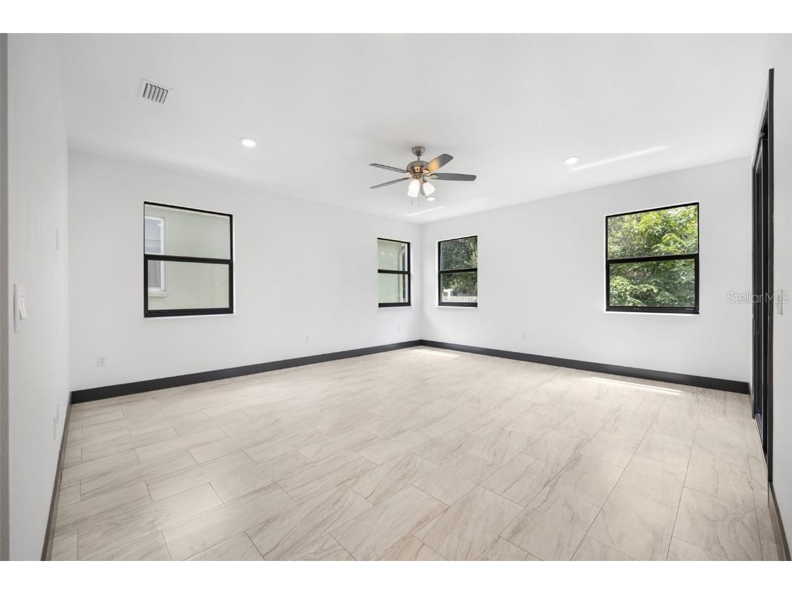 8421 Marlanas Place Tampa FL 33637 TB8404792 image11