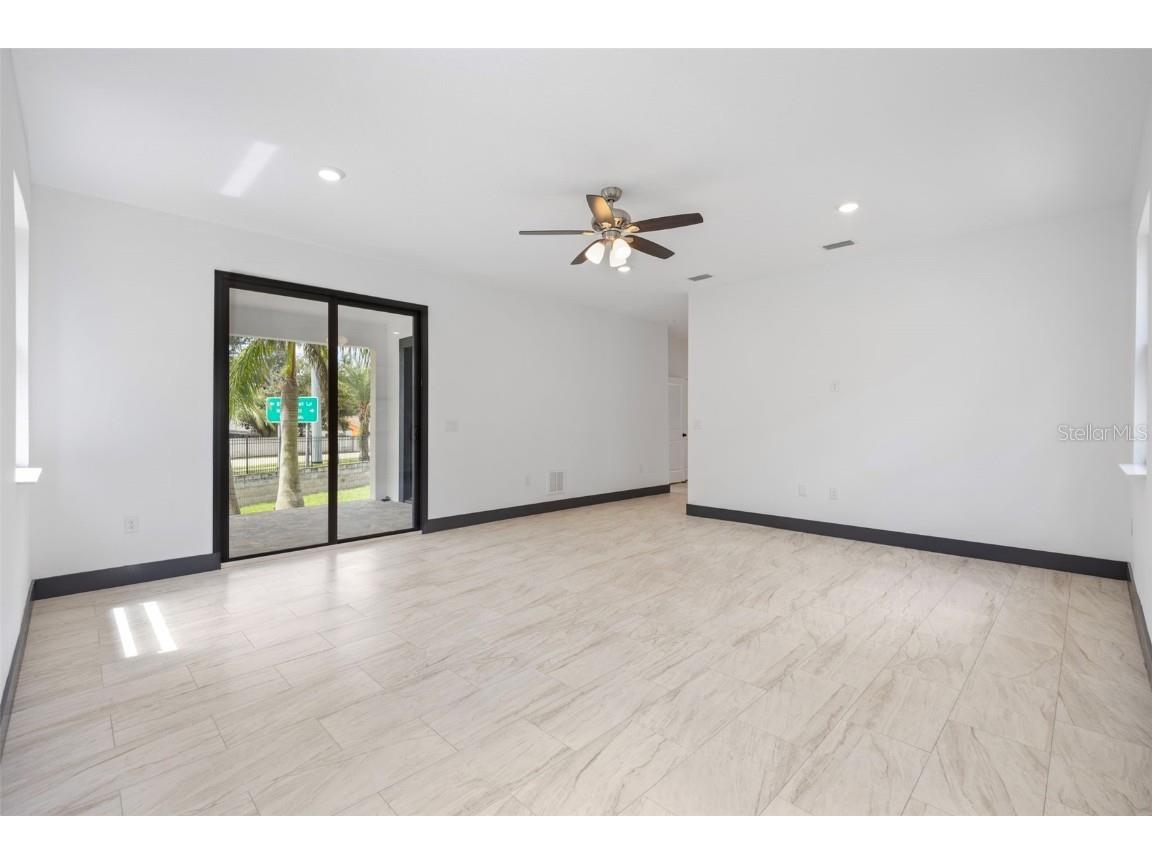 8421 Marlanas Place Tampa FL 33637 TB8404792 image12