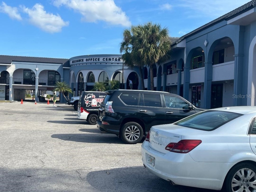 8421 S Orange Blossom Trail Orlando FL 32809 O6271246 image1