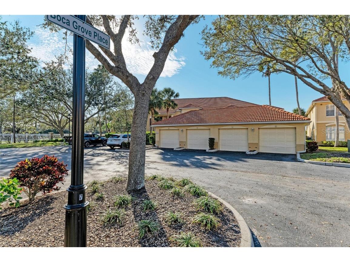 8422 Wethersfield Run #103 Lakewood Ranch FL 34202 A4652905 image10