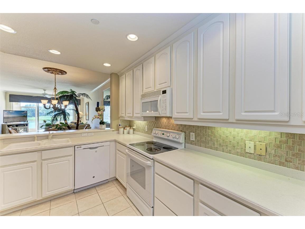 8422 Wethersfield Run #103 Lakewood Ranch FL 34202 A4652905 image25