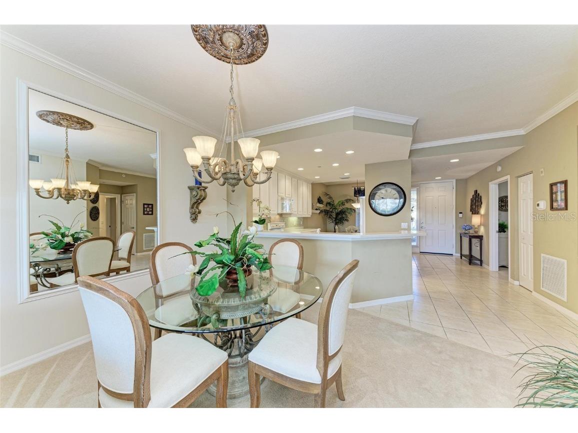 8422 Wethersfield Run #103 Lakewood Ranch FL 34202 A4652905 image3