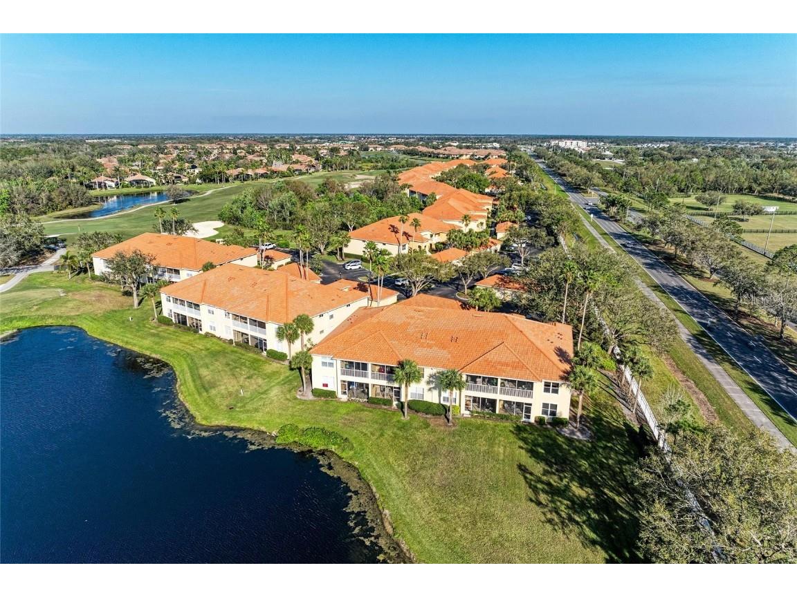 8422 Wethersfield Run #103 Lakewood Ranch FL 34202 A4652905 image9