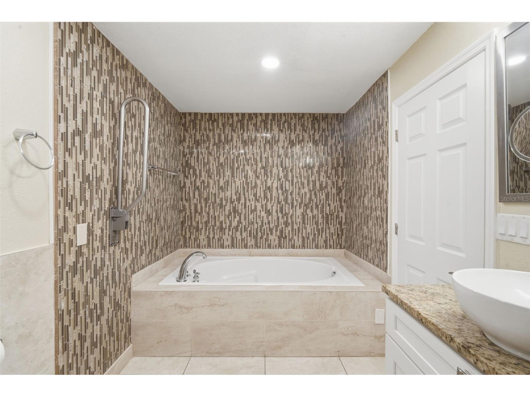 8423 Bermuda Dunes Drive Orlando FL 32819 A4695942 image31