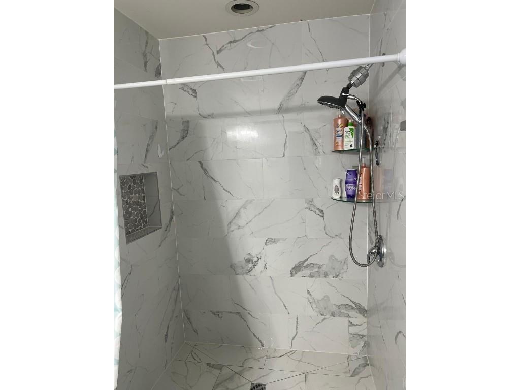 8423 Edgewater Place Boulevard Tampa FL 33615 TB8384007 image13