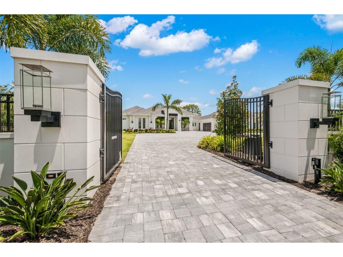 8423 Lindrick Lane Bradenton FL 34202 A4573223 image1