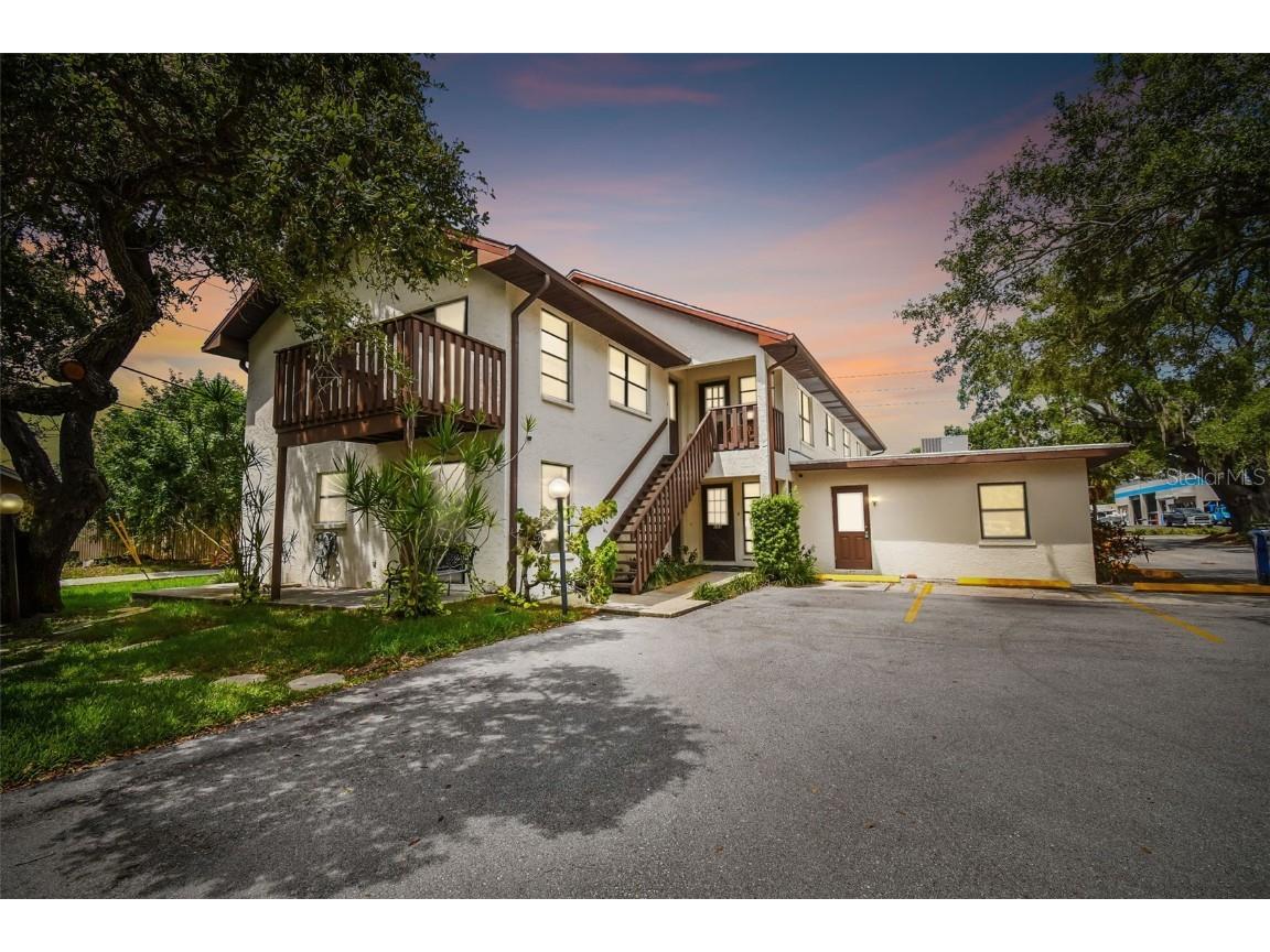 8423 Seminole Blvd #204 Seminole FL 33772 U8254296 image1