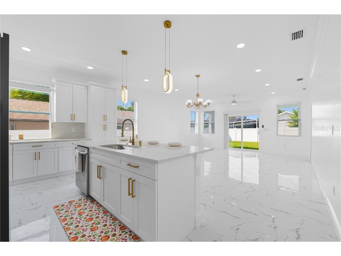 8424 N 16th Street Tampa FL 33604 TB8430672 image27