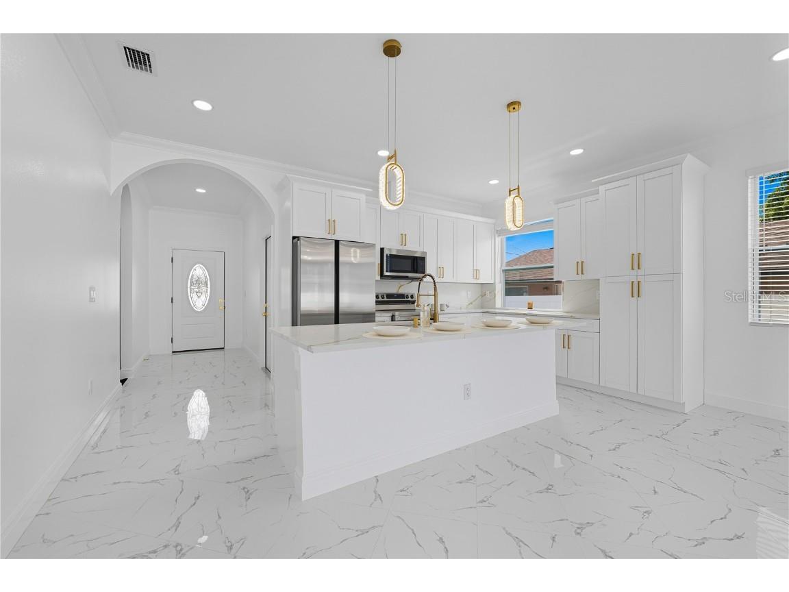 8424 N 16th Street Tampa FL 33604 TB8430672 image28