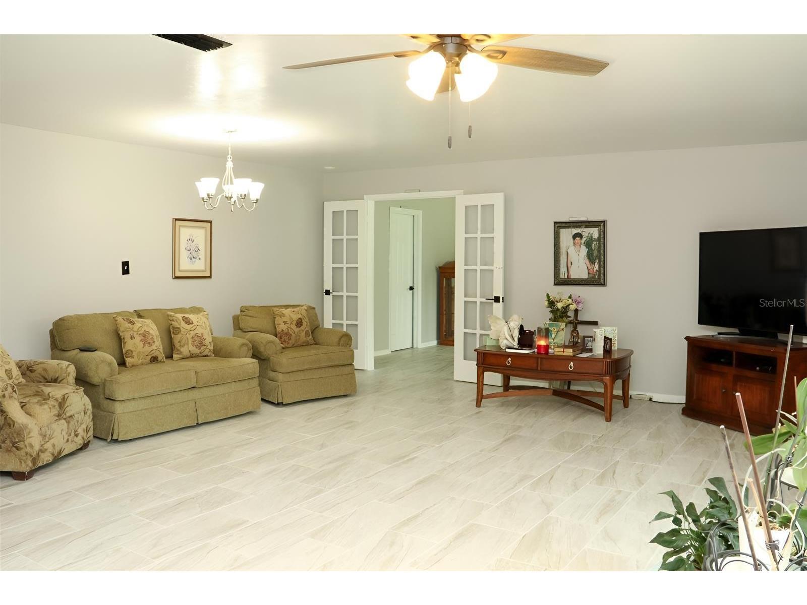 8424 NW 2 Place Gainesville FL 32607 O6400832 image4