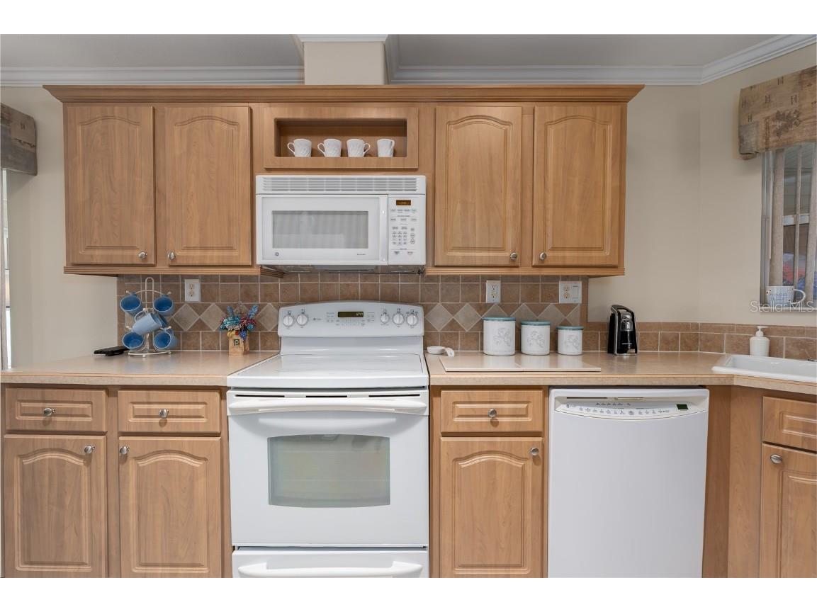 8424 Regal Way Palmetto FL 34221 A4644879 image8