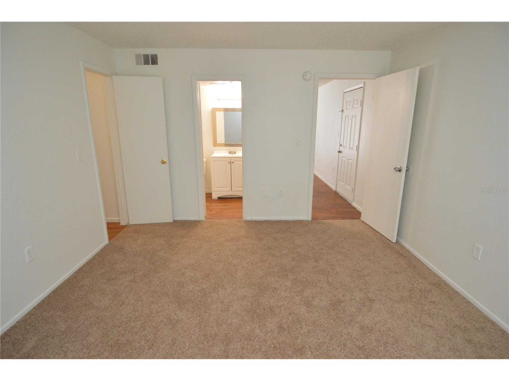 8425 Cerro Circle #163 Tampa FL 33617 TB8496675 image32