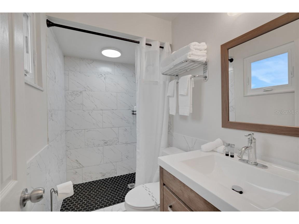 8425 Flagstone Drive Tampa FL 33615 TB8400133 image15