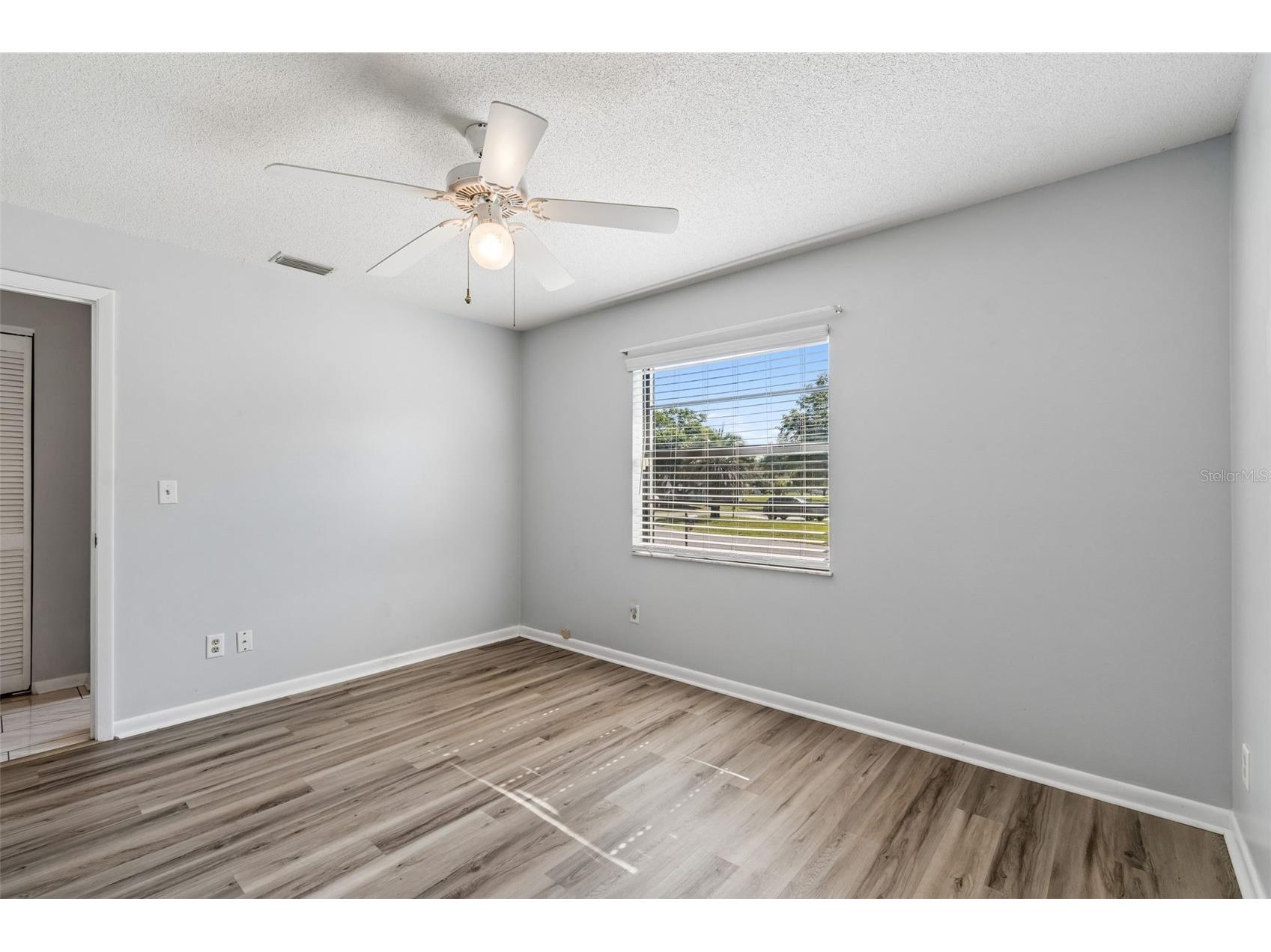 8425 Saint Giles Court Zephyrhills FL 33541 TB8511404 image35