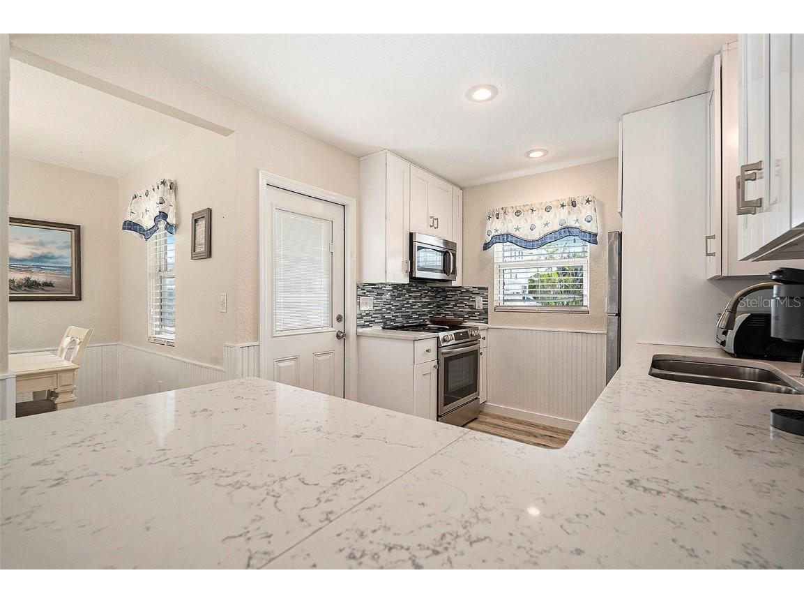 8425 W Gulf Boulevard Treasure Island FL 33706 TB8412524 image54