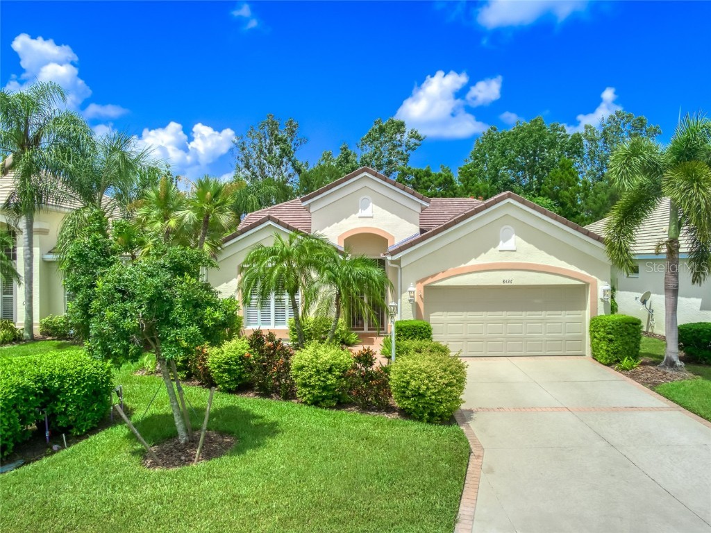 8426 Idlewood Court Lakewood Ranch FL 34202 - LAKE UIHLEIN A4616835 image1