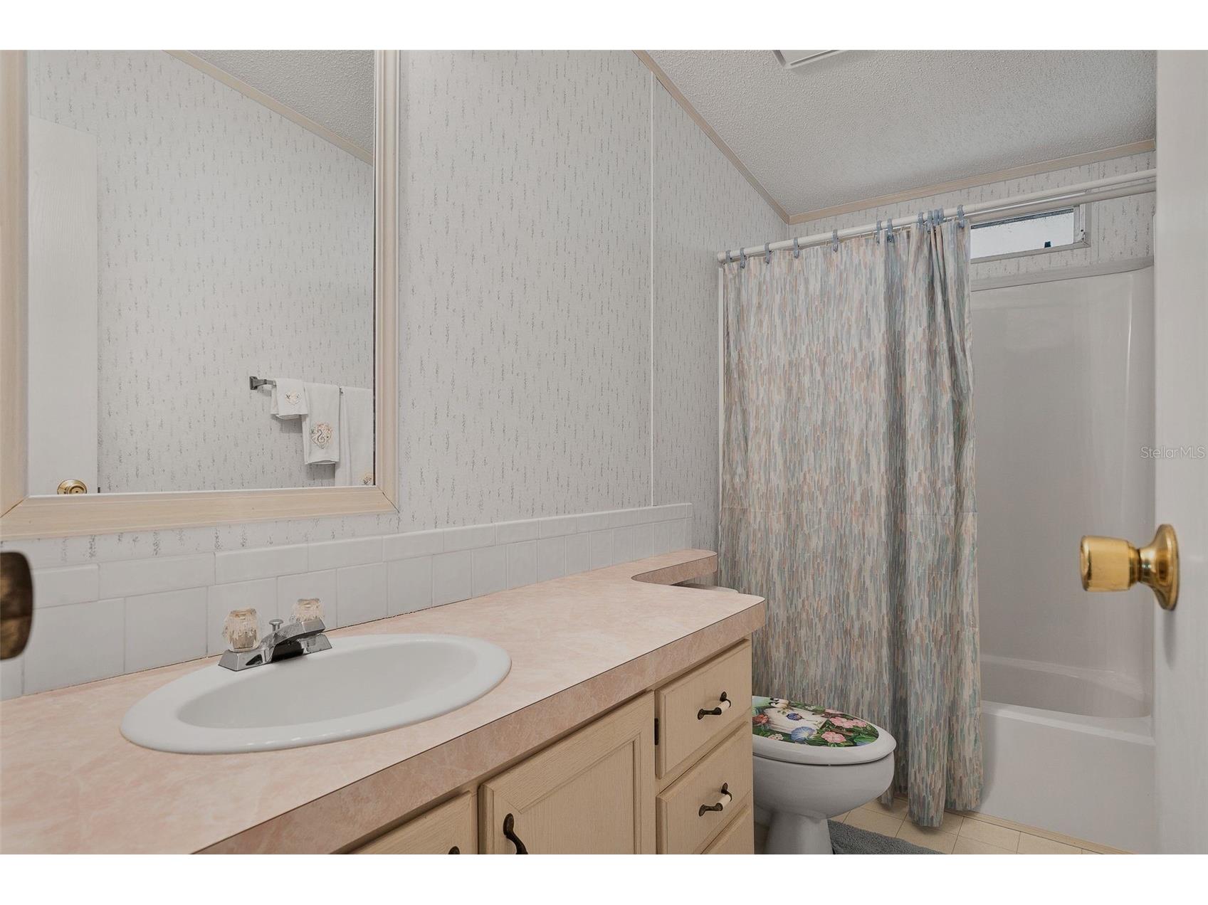 8427 Castle Garden Road Palmetto FL 34221 A4664356 image17