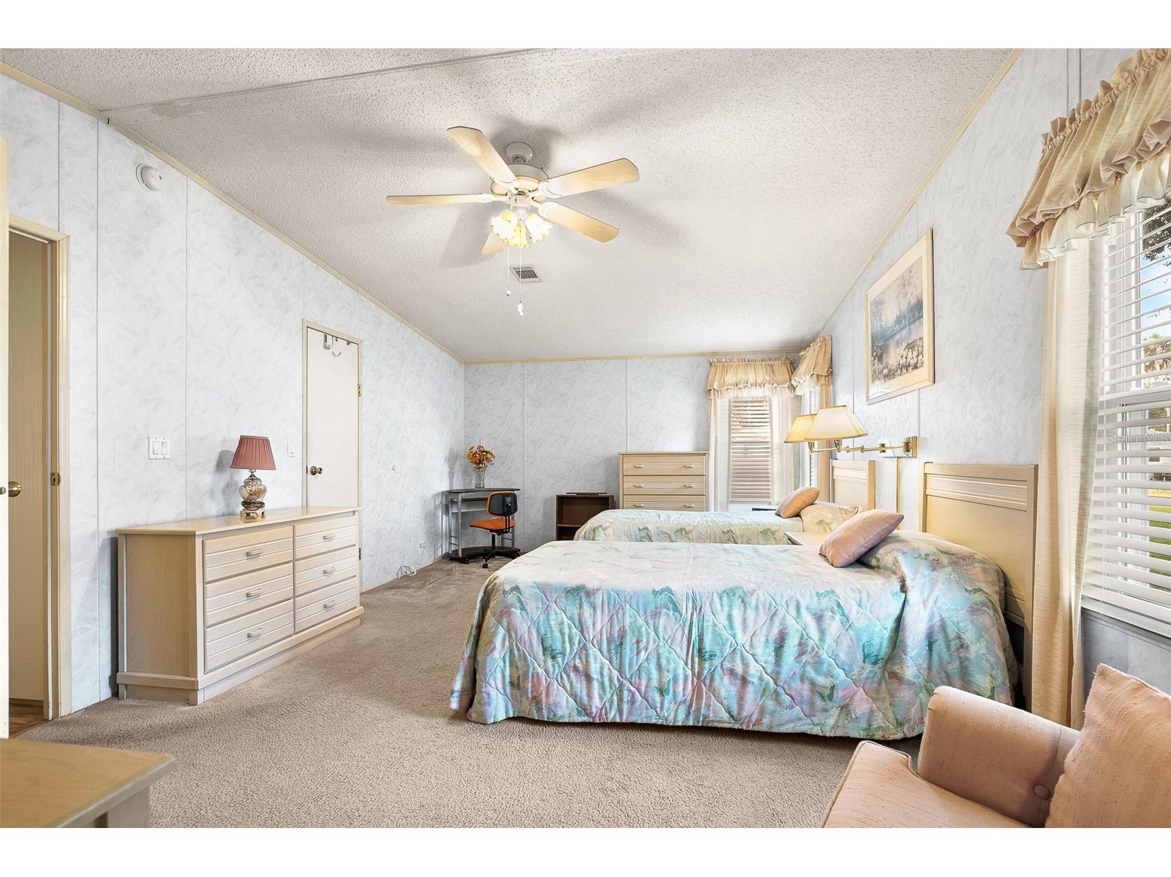 8427 Castle Garden Road Palmetto FL 34221 A4664356 image26