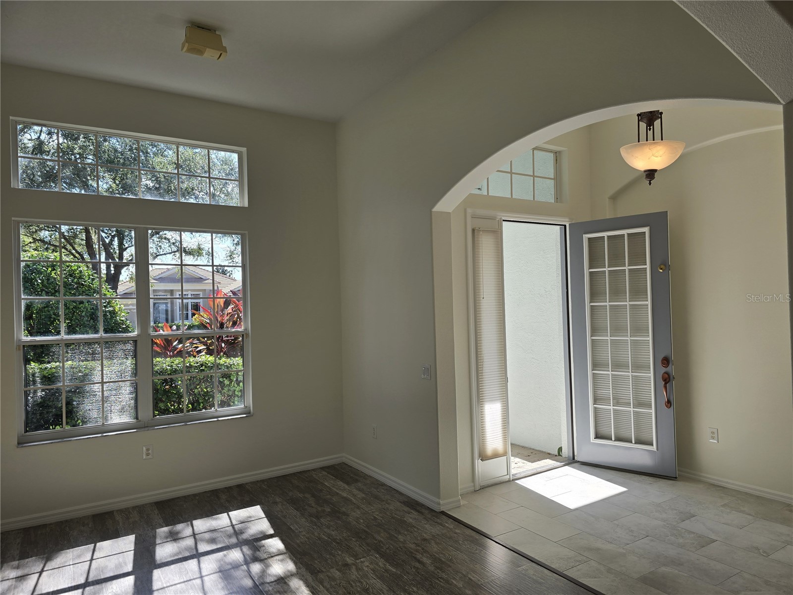 8427 Sailing Loop Lakewood Ranch FL 34202 A4699236 image2