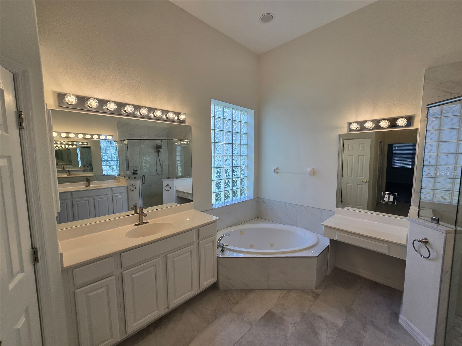 8427 Sailing Loop Lakewood Ranch FL 34202 A4699236 image28