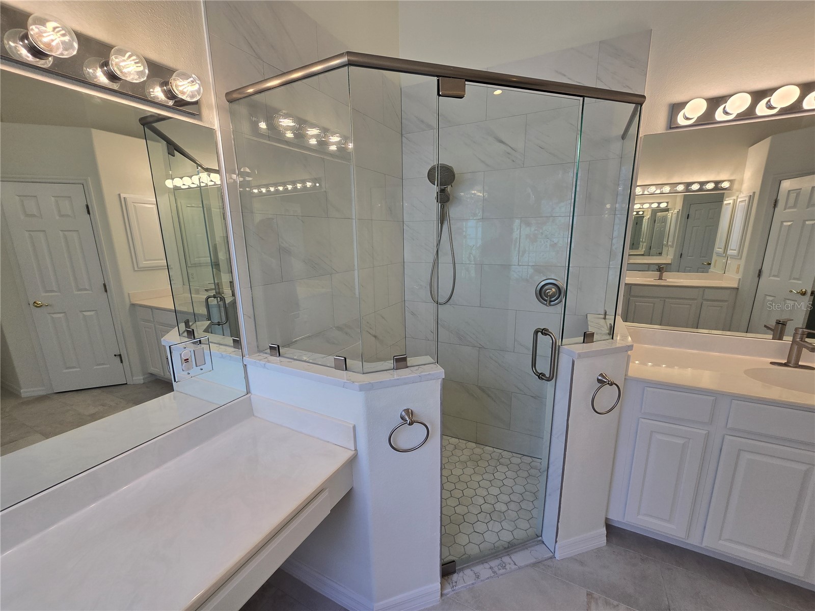 8427 Sailing Loop Lakewood Ranch FL 34202 A4699236 image30