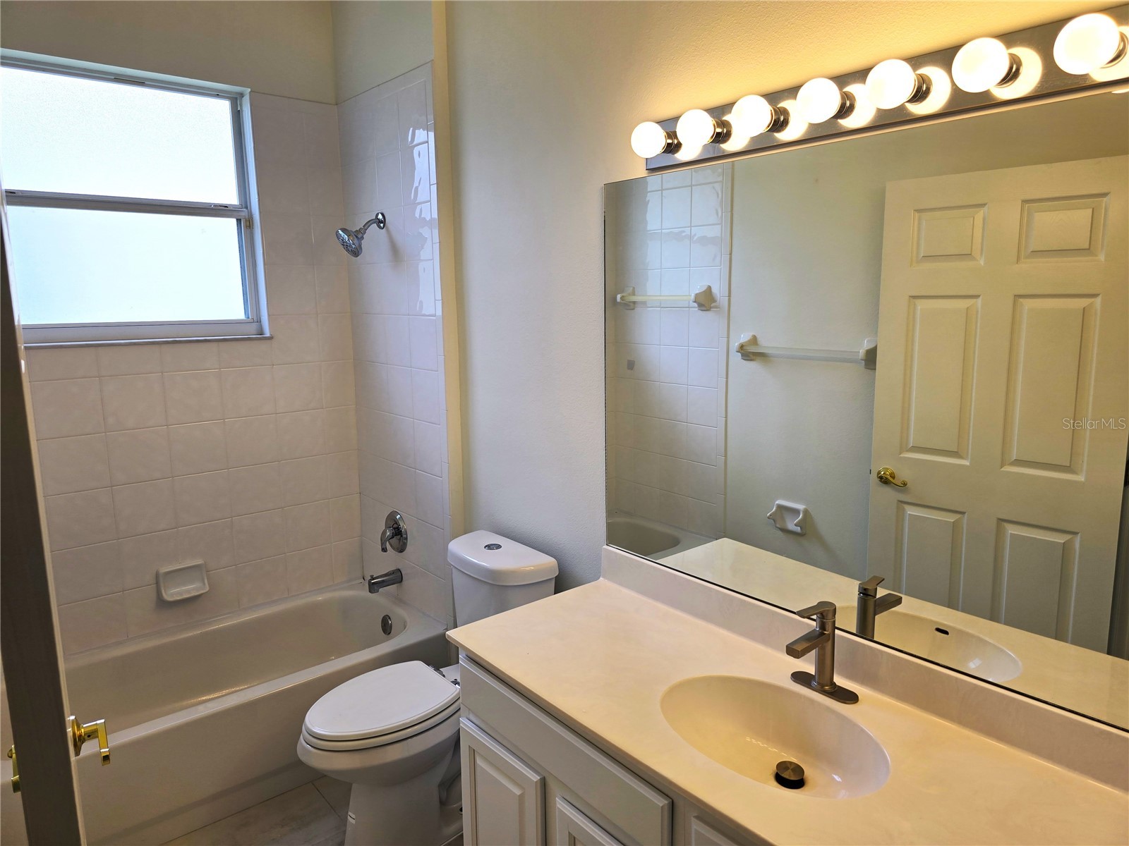 8427 Sailing Loop Lakewood Ranch FL 34202 A4699236 image37