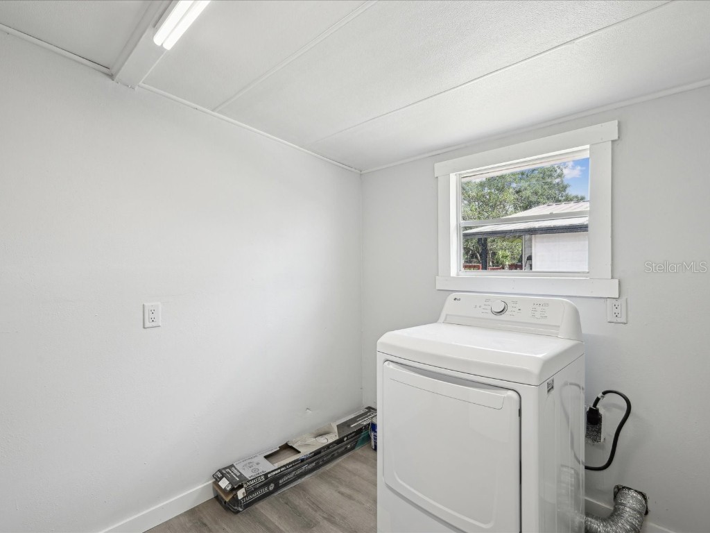 8427 Weatherford Avenue Brooksville FL 34613 W7875109 image37