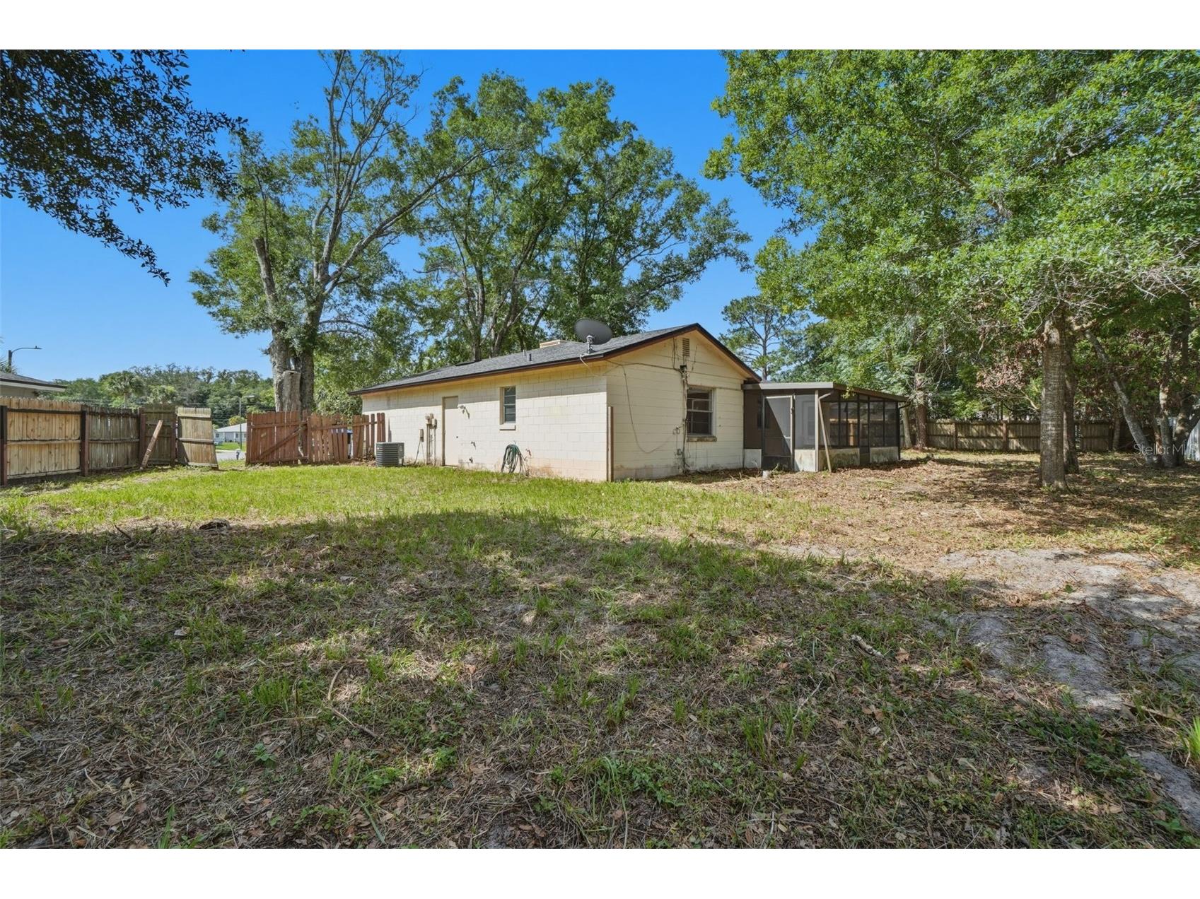 8428 Bark Court Orlando FL 32810 O6415609 image18