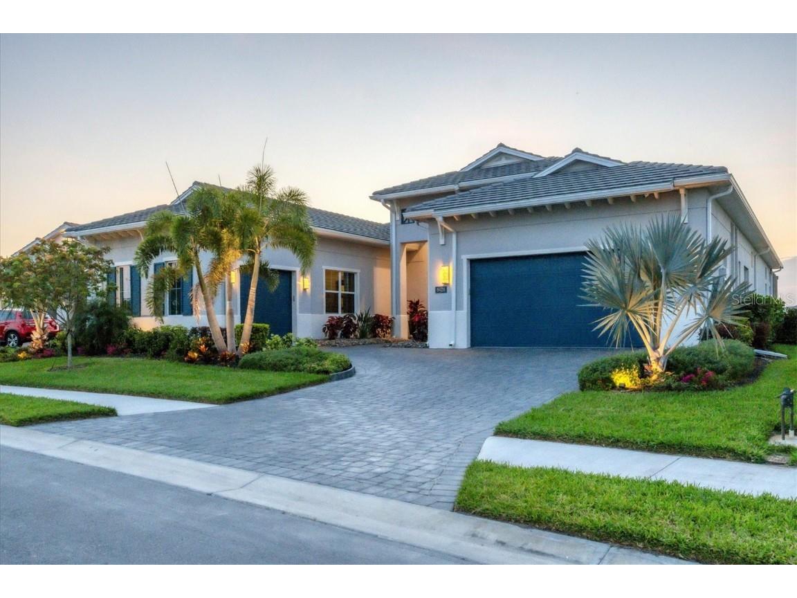 8428 Cane Bay Court Lakewood Ranch FL 34202 A4627228 image1