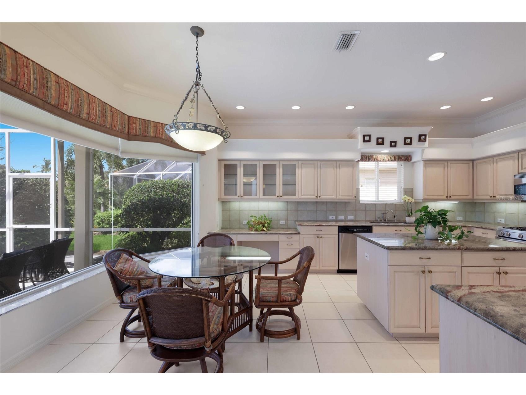 8428 Misty Morning Court Lakewood Ranch FL 34202 A4685923 image10