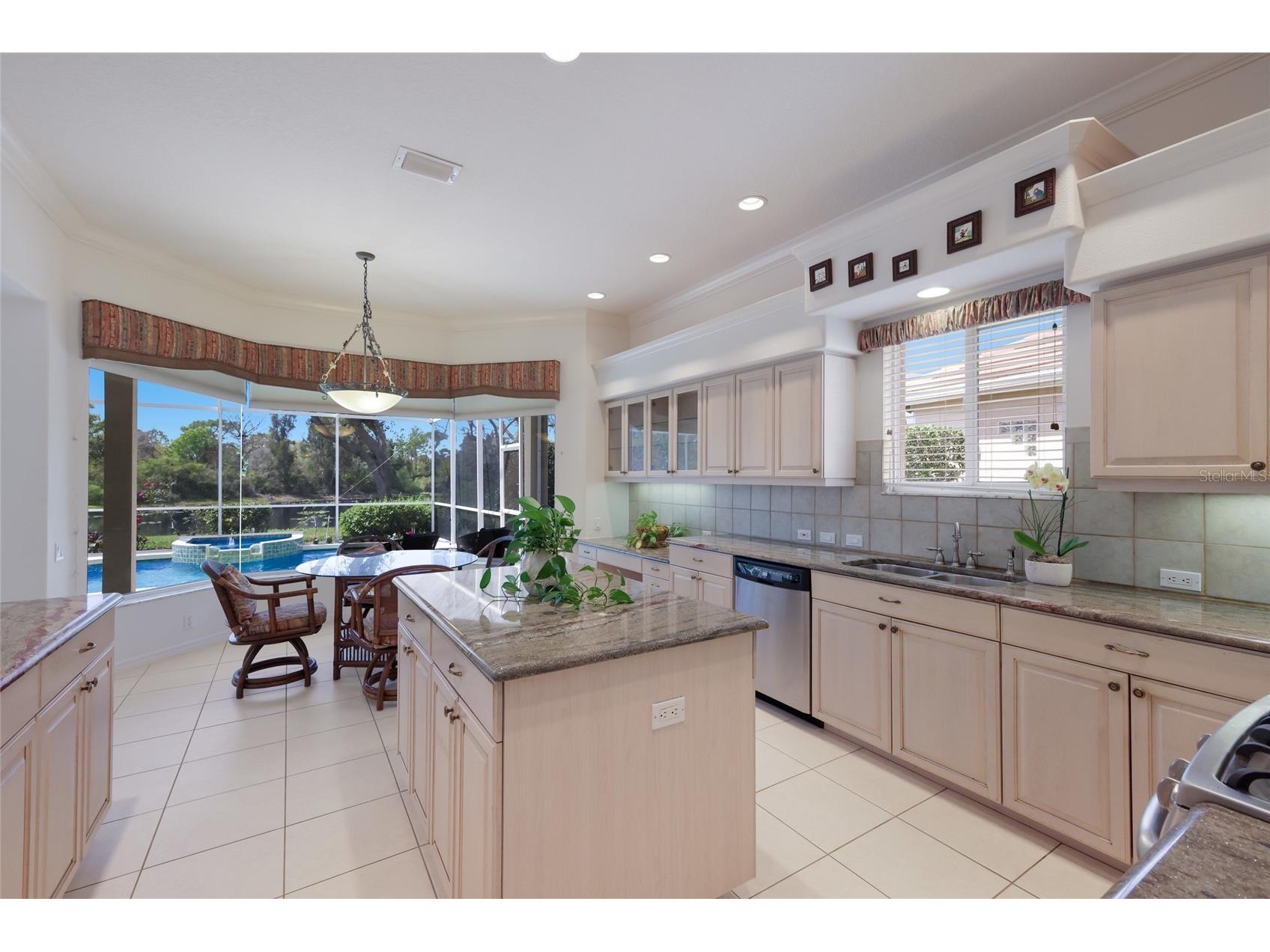 8428 Misty Morning Court Lakewood Ranch FL 34202 A4685923 image13