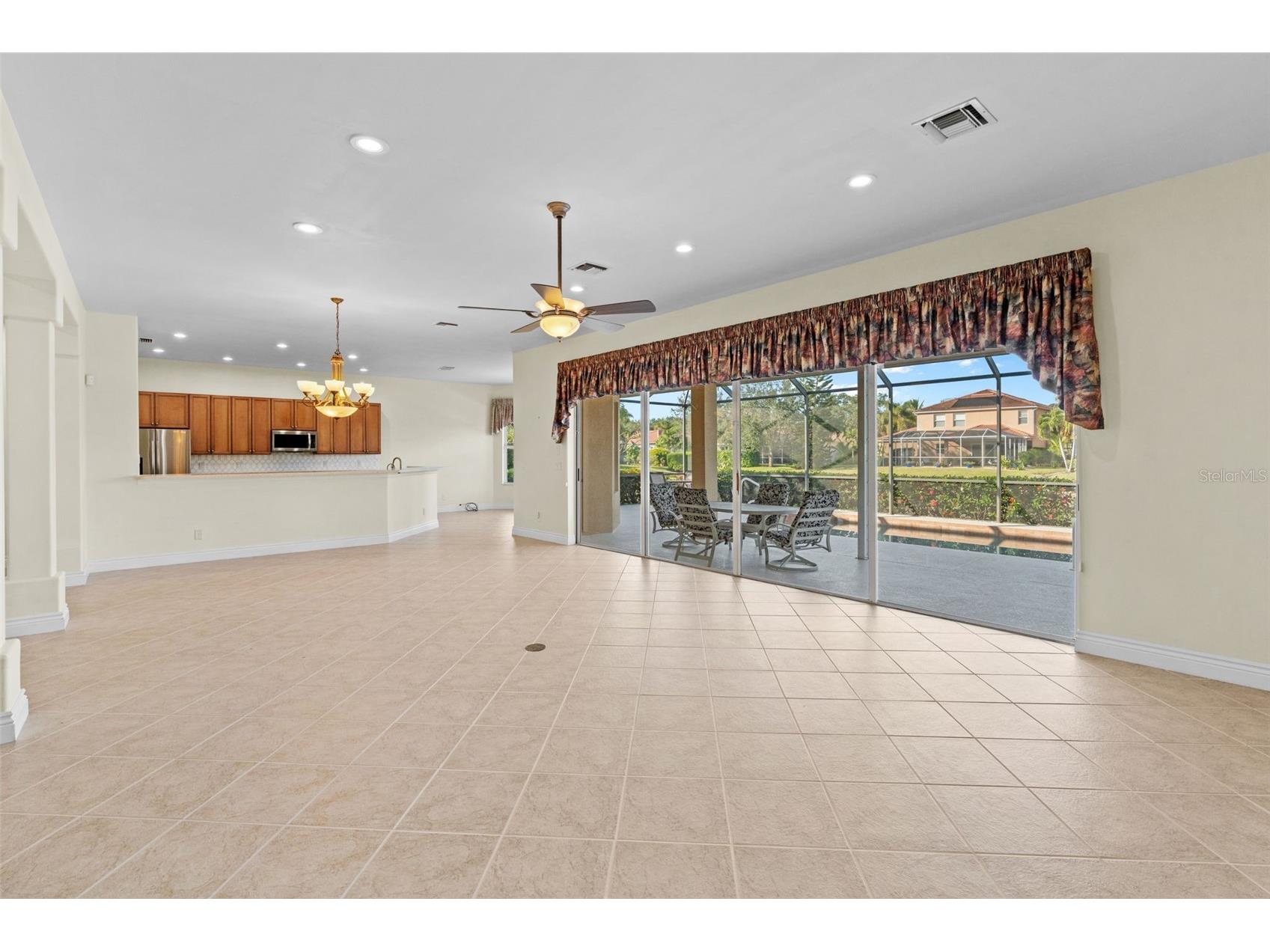 8429 Laurel Lakes Boulevard Naples FL 34119 C7518137 image5