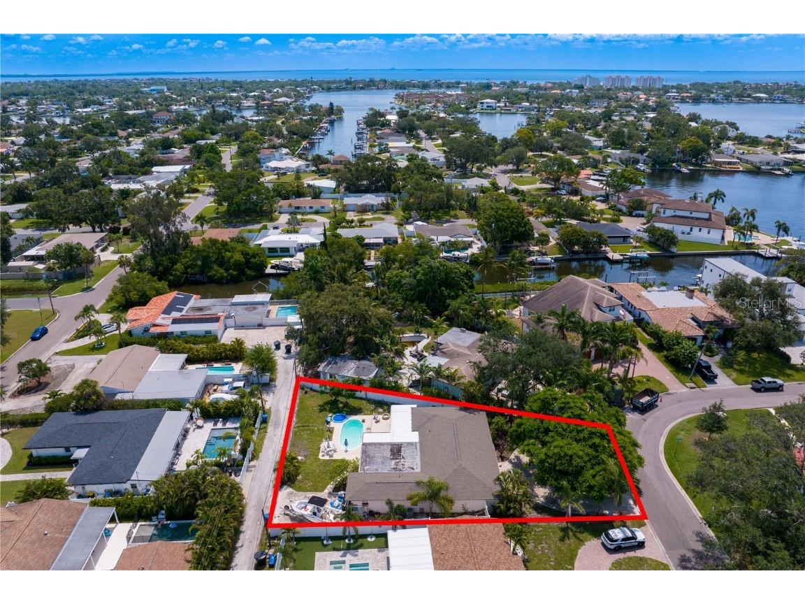 843 37th Avenue NE Saint Petersburg FL 33704 TB8377390 image1