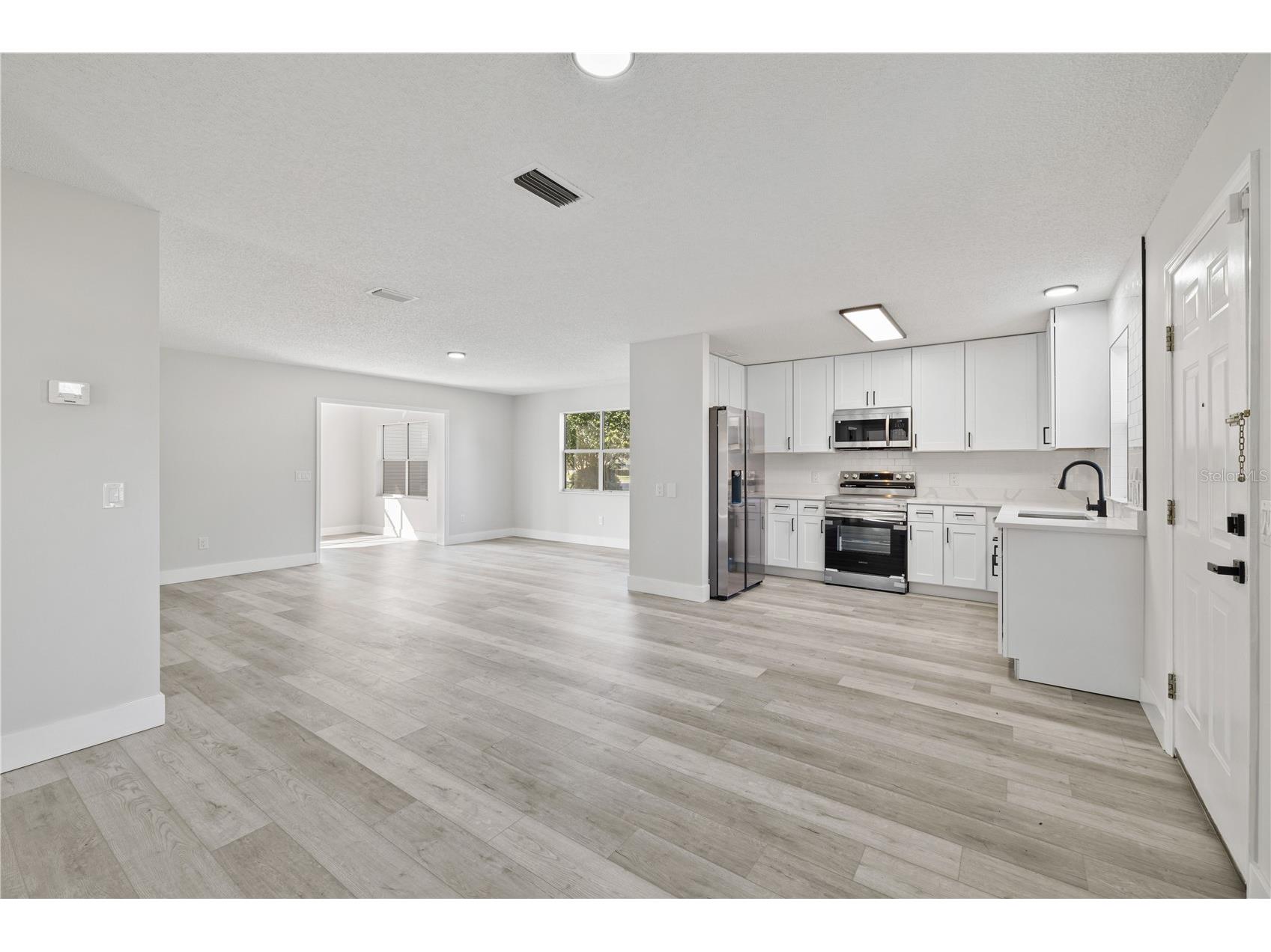 843 Bolivar Street Lady Lake FL 32159 TB8511597 image13