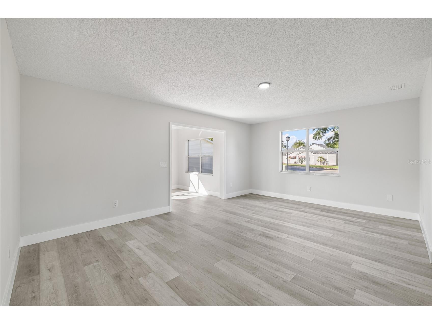 843 Bolivar Street Lady Lake FL 32159 TB8511597 image16