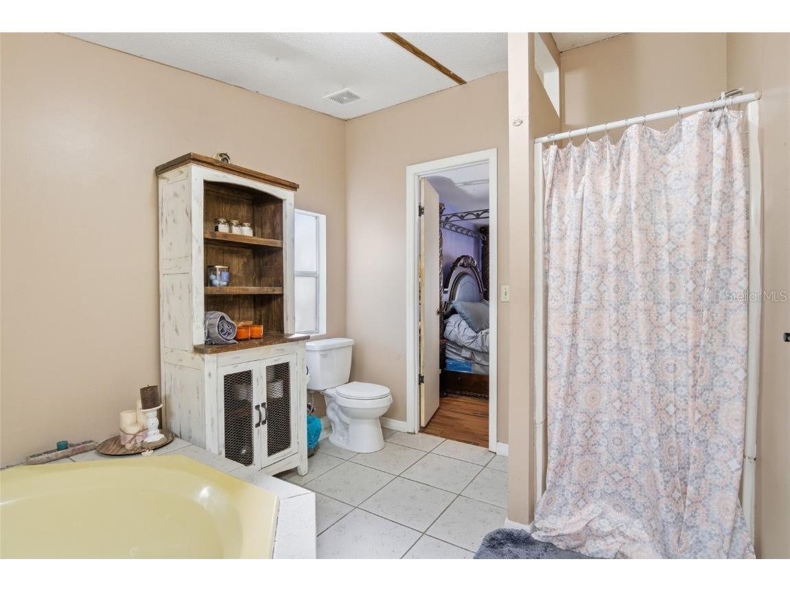 843 Cr 484 Lake Panasoffkee FL 33538 O6362168 image16