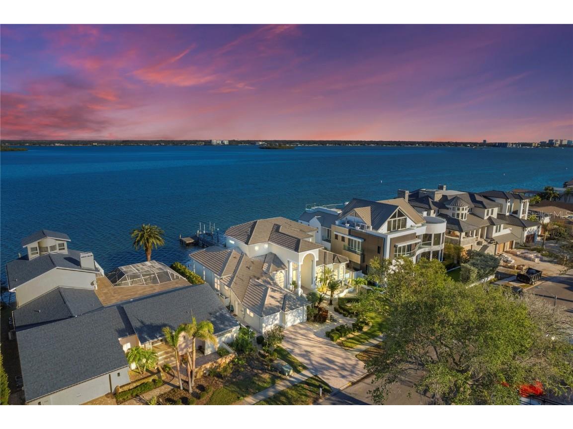 843 Harbor Island Clearwater Beach FL 33767 - CLEARWATER INTRACOASTAL TB8340016 image1